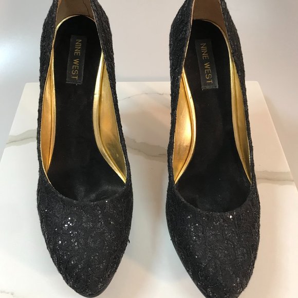 Nine West NWRocha Sparkly Lace Overlay Suede Trimmed Pumps - Picture 2 of 8